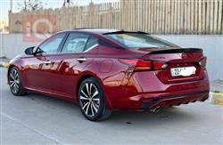 نيسان ألتيما